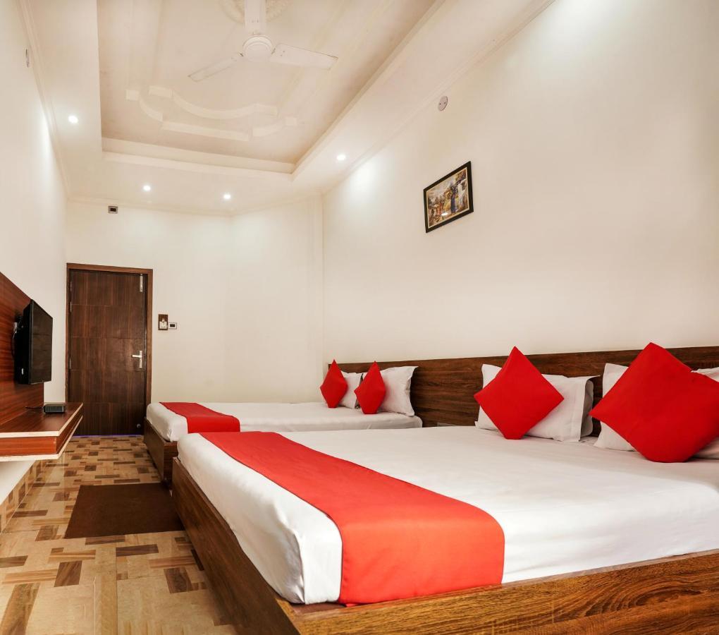 Hotel Heritage Koch Bihār Kültér fotó