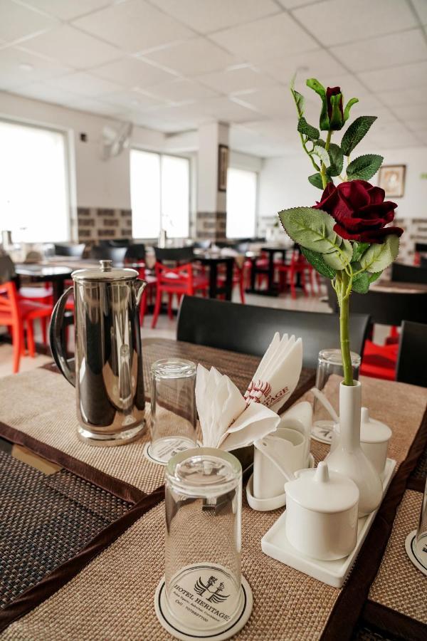 Hotel Heritage Koch Bihār Kültér fotó