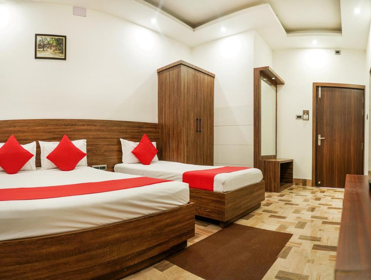 Hotel Heritage Koch Bihār Kültér fotó