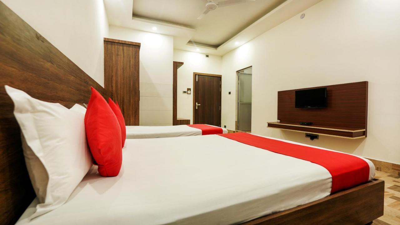 Hotel Heritage Koch Bihār Kültér fotó