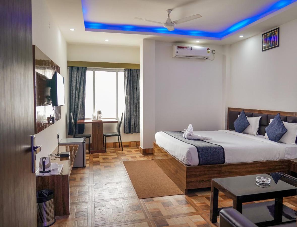 Hotel Heritage Koch Bihār Kültér fotó