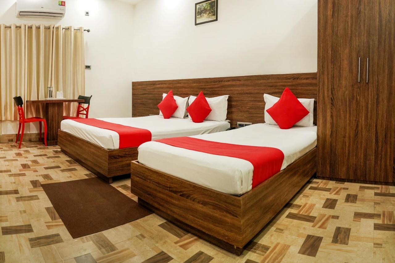 Hotel Heritage Koch Bihār Kültér fotó