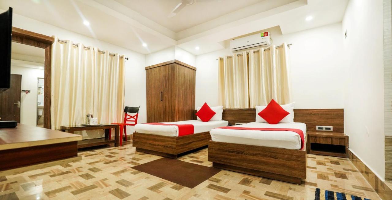 Hotel Heritage Koch Bihār Kültér fotó