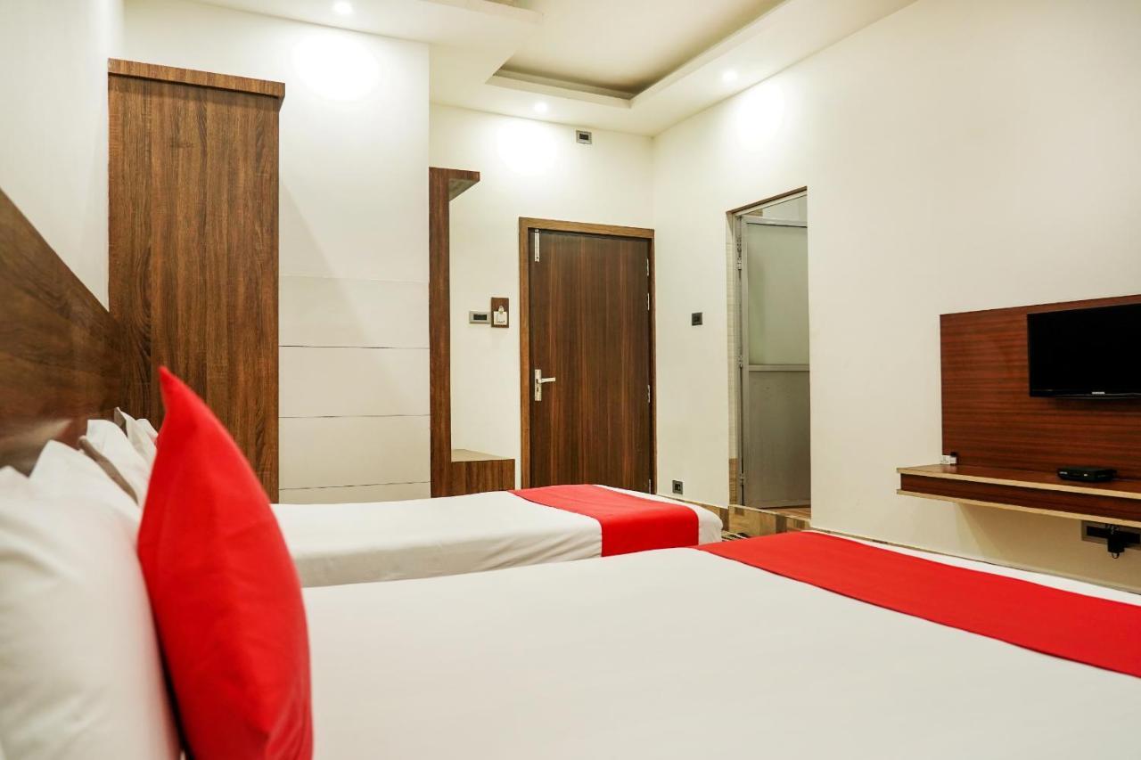 Hotel Heritage Koch Bihār Kültér fotó